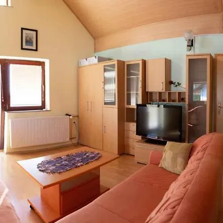 In Kranjska Krain 36158 *